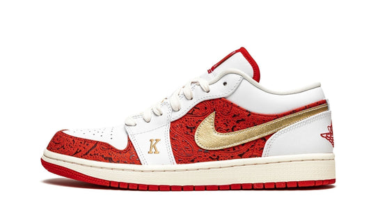 Air Jordan 1 Low SE Spades Sneakers - Head-Turner | Drop of the Season