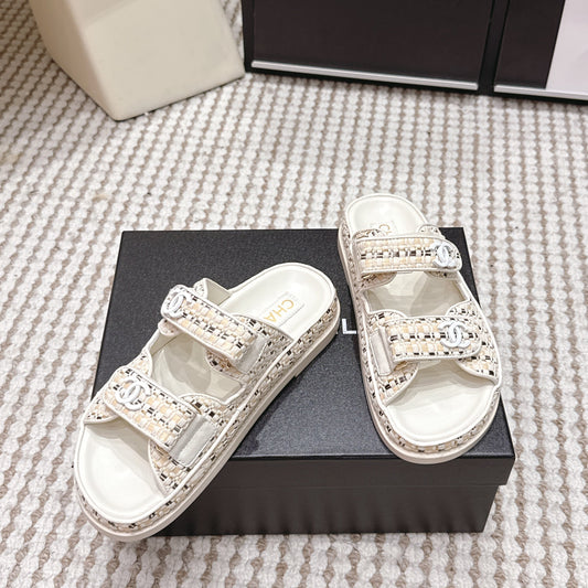 CC 26s Sandals Beige Leather Raffia 632397