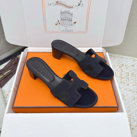 HM 26ss Oran Sandals 50 Black Rhinestone Cowhide 625266