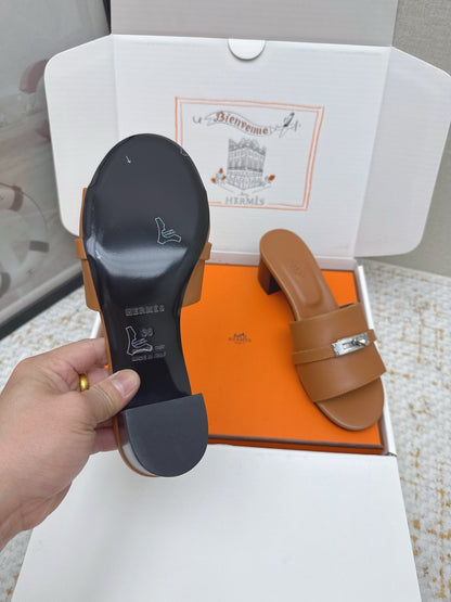 HM 26ss Oasis Sandals 50 Brown Sheepskin Sliver Buckle 625169