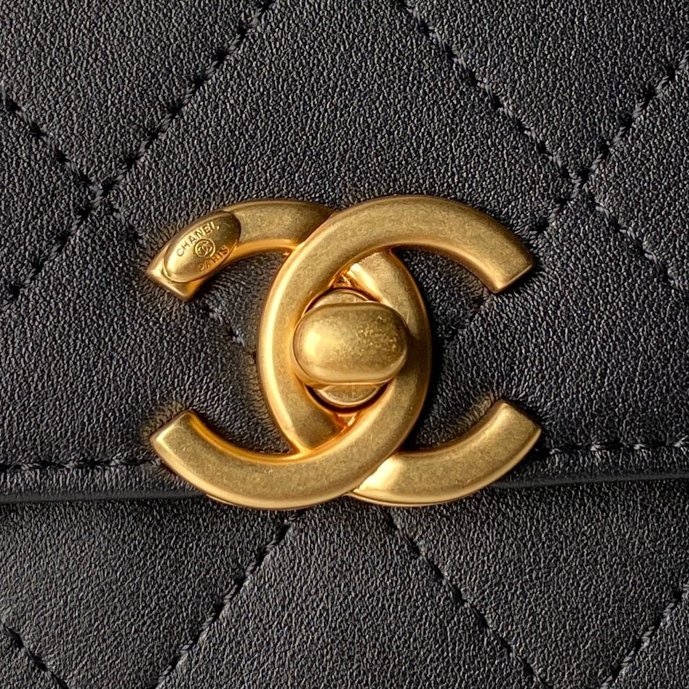 Chanel 2026 Trendy CC Flap Bag 25cm Black Calfskin 338857
