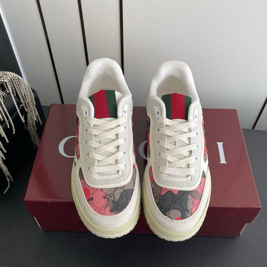 GG 26 Couple Sneakers White Pink Gray Cowhide 631679