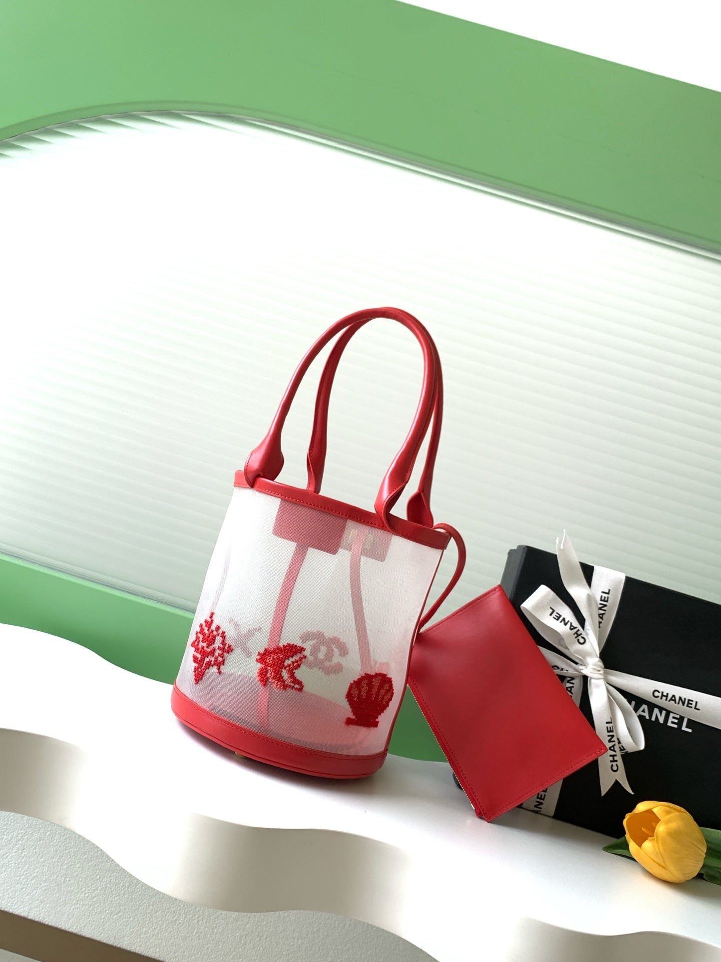 Chanel 2026 Tote Bag 31cm Red White Mesh Leather 367728
